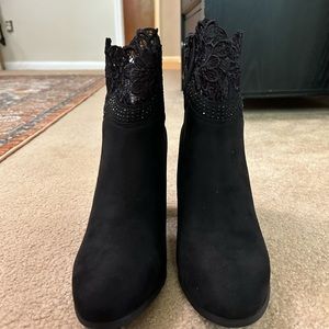 Women’s black booties